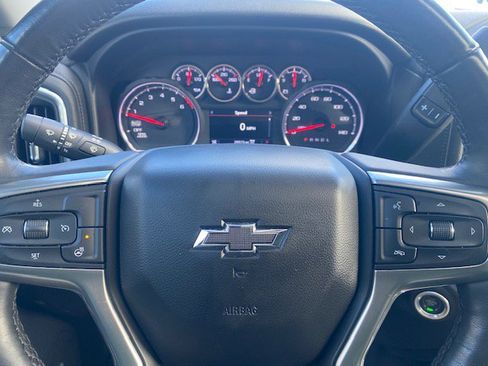 Used 2021 Chevrolet Silverado 1500 LT Trail Boss w/ Convenience Package II image 8