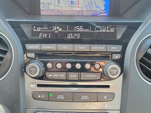 Used 2014 Honda Pilot Touring image 27