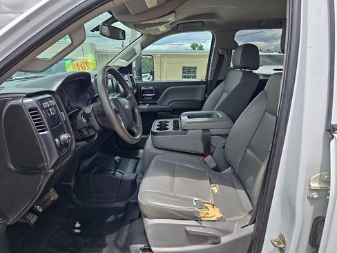 Used 2018 Chevrolet Silverado 2500 W/T w/ Snow Plow Prep Package image 17