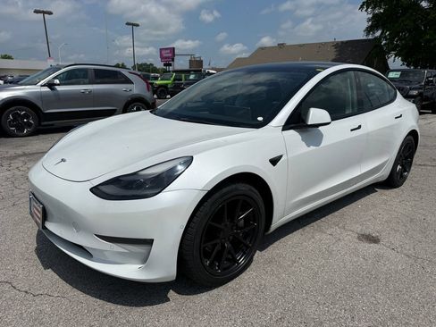 Used 2022 Tesla Model 3 Long Range AWD/4WD image 22