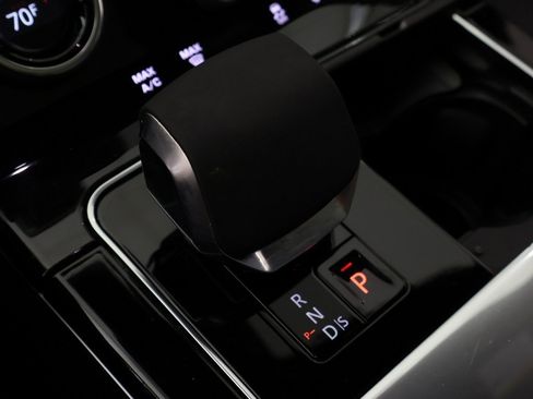 Used 2023 Land Rover Range Rover Velar R-Dynamic S image 58