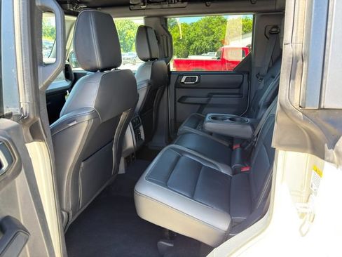 Used 2025 Ford Bronco Outer Banks AWD/4WD image 14