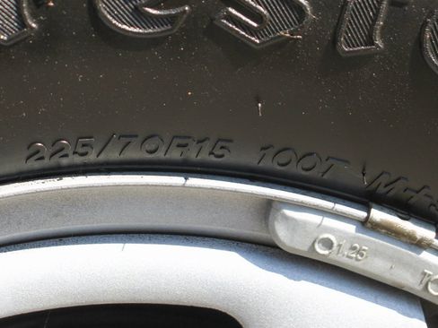 Used 2013 Toyota Tacoma Base image 31