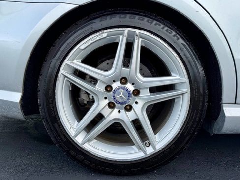 Used 2013 Mercedes-Benz E 350 4MATIC Sedan image 10