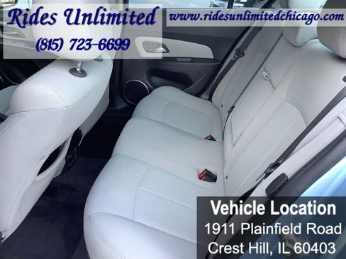 Used 2011 Chevrolet Cruze LT FWD image 23