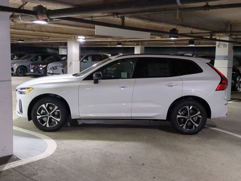 New 2026 Volvo XC60 B5 Core w/ Protection Package image 6