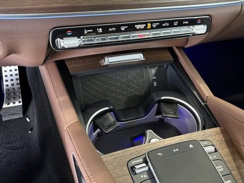 New 2025 Mercedes-Benz GLS 580 4MATIC image 18