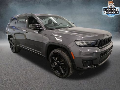 Used 2024 Jeep Grand Cherokee L Altitude image 3