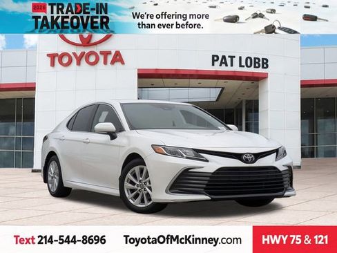 Used 2024 Toyota Camry LE w/ Convenience Package image 1
