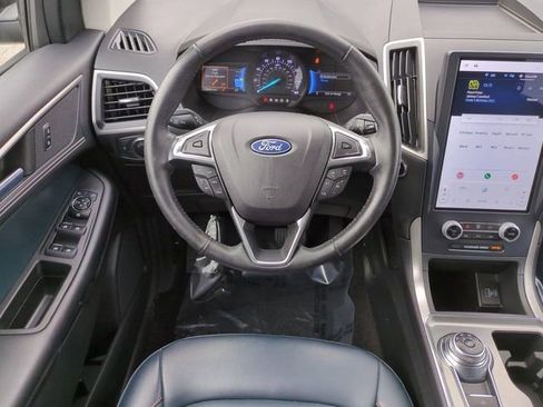 Used 2023 Ford Edge SEL w/ Sport Appearance Package image 16