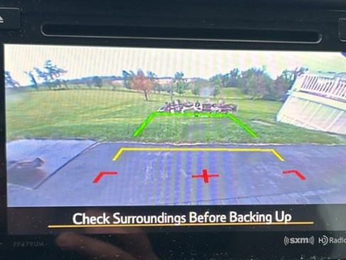 Used 2018 Subaru Forester 2.5i Premium AWD/4WD image 17
