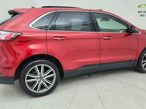 Used 2020 Ford Edge Titanium w/ Equipment Group 301A FWD image 6