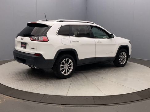 Used 2019 Jeep Cherokee Latitude Plus w/ Comfort/Convenience Group AWD/4WD image 5
