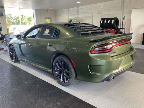 Used 2023 Dodge Charger R/T w/ Blacktop Package RWD image 3