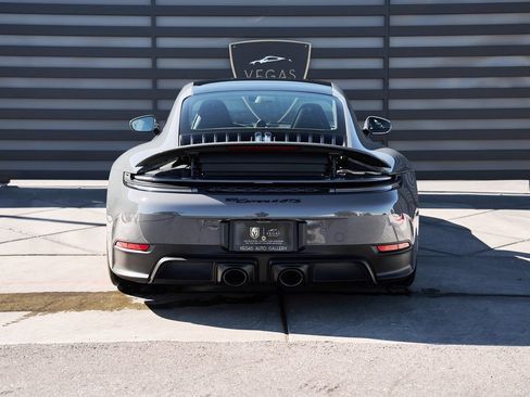Used 2025 Porsche 911 Carrera 4 GTS w/ Premium Package image 15