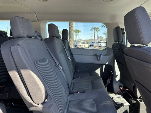 Used 2018 Ford Transit 350 XLT image 17
