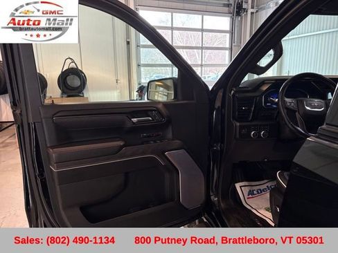Used 2022 GMC Sierra 1500 AT4X image 10