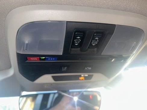 Used 2022 Subaru Crosstrek 2.5i Sport w/ Moonroof Package image 10