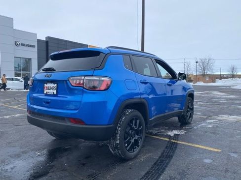 New 2026 Jeep Compass Latitude image 8