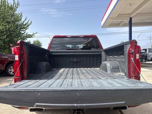 Used 2020 Chevrolet Silverado 1500 RST AWD/4WD image 9