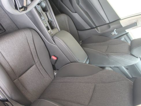 Used 2025 Honda Accord LX image 16