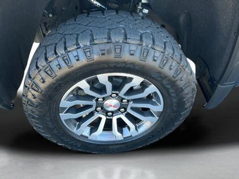 Used 2021 GMC Sierra 1500 AT4 w/ AT4 Premium Package AWD/4WD image 25