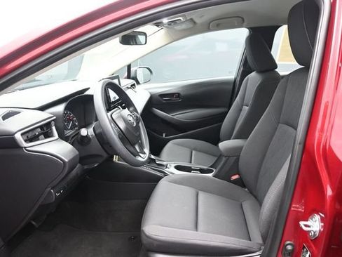 Used 2024 Toyota Corolla LE FWD image 6