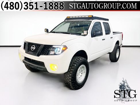 Used 2019 Nissan Frontier SV w/ Value Truck Package AWD/4WD image 1