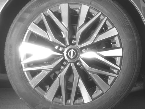 Used 2025 Nissan Altima 2.5 SV FWD image 15