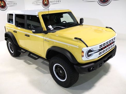 Used 2023 Ford Bronco Heritage Edition AWD/4WD image 10