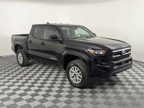 Used 2024 Toyota Tacoma SR5 image 9