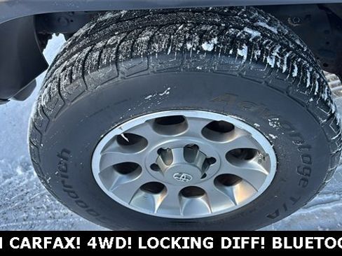 Used 2011 Toyota FJ Cruiser 4WD image 32