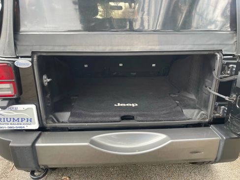 Used 2014 Jeep Wrangler Unlimited Sport image 15