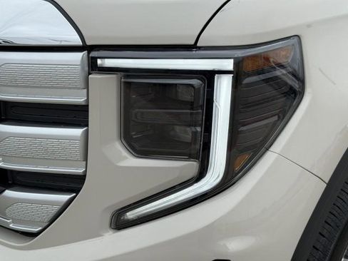 New 2026 GMC Sierra 1500 SLE w/ Preferred Package image 16