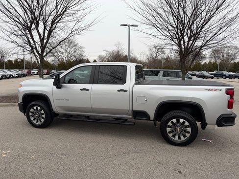 Used 2022 Chevrolet Silverado 2500 Custom w/ Custom Convenience Package image 8