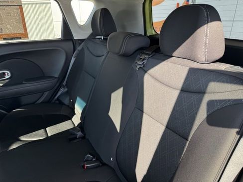 Used 2019 Kia Soul image 32