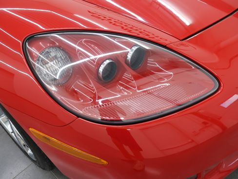 Used 2009 Chevrolet Corvette Convertible w/ Preferred Equipment Group image 19