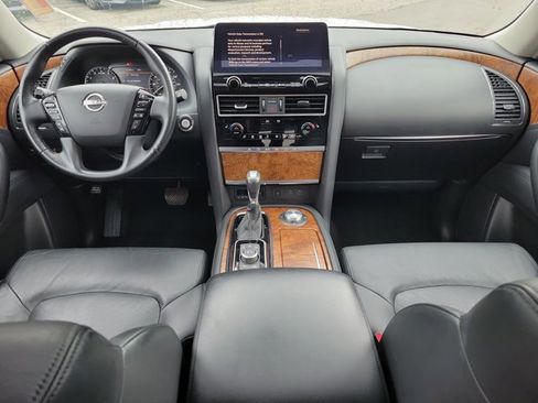 Used 2024 Nissan Armada SL w/ Captain's Chairs Package image 14