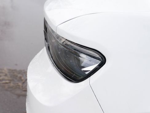 Used 2023 Jeep Grand Cherokee L Limited w/ Black Appearance Package image 16