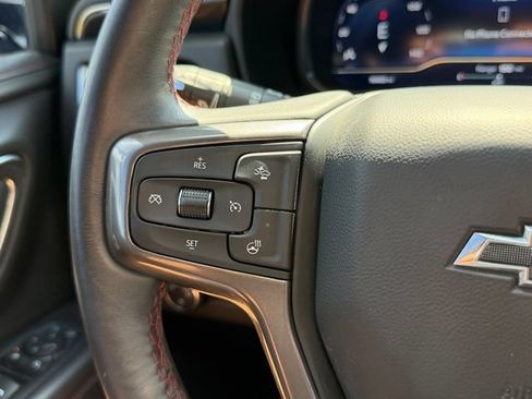 Used 2022 Chevrolet Suburban RST w/ Luxury Package RWD image 34