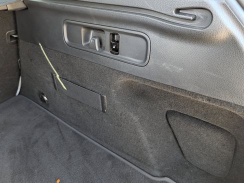 Used 2023 Mercedes-Benz GLC 300 w/ AMG Line image 31