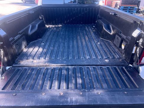 Used 2016 Toyota Tacoma TRD Sport w/ Towing Package AWD/4WD image 26