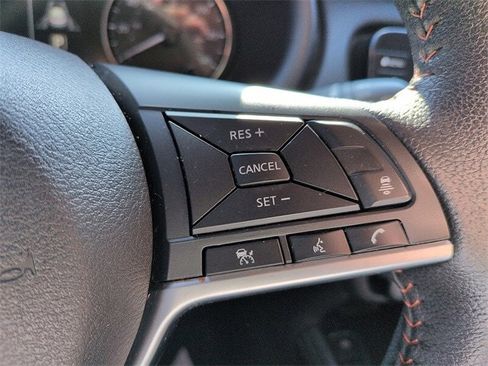 Used 2023 Nissan Kicks SR w/ SR Premium Package image 18