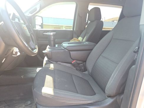 Used 2022 Chevrolet Silverado 2500 Custom w/ Custom Value Package AWD/4WD image 19
