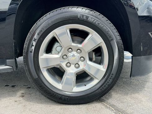 Used 2016 Chevrolet Tahoe LT w/ Luxury Package RWD image 29