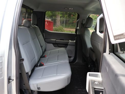 New 2024 Ford F350 XL w/ XL Chrome Package RWD image 21