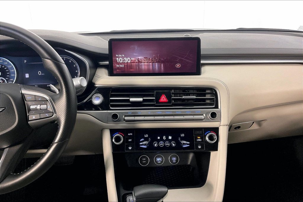 Used 2025 Genesis G70 2.5T RWD image 8