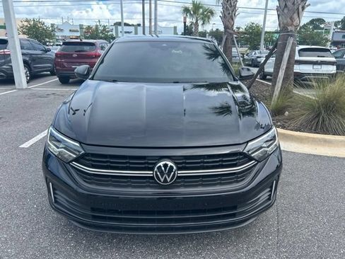 Used 2024 Volkswagen Jetta Sport FWD image 2