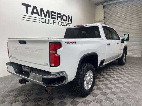 Used 2024 Chevrolet Silverado 2500 LTZ w/ LTZ Convenience Package image 7