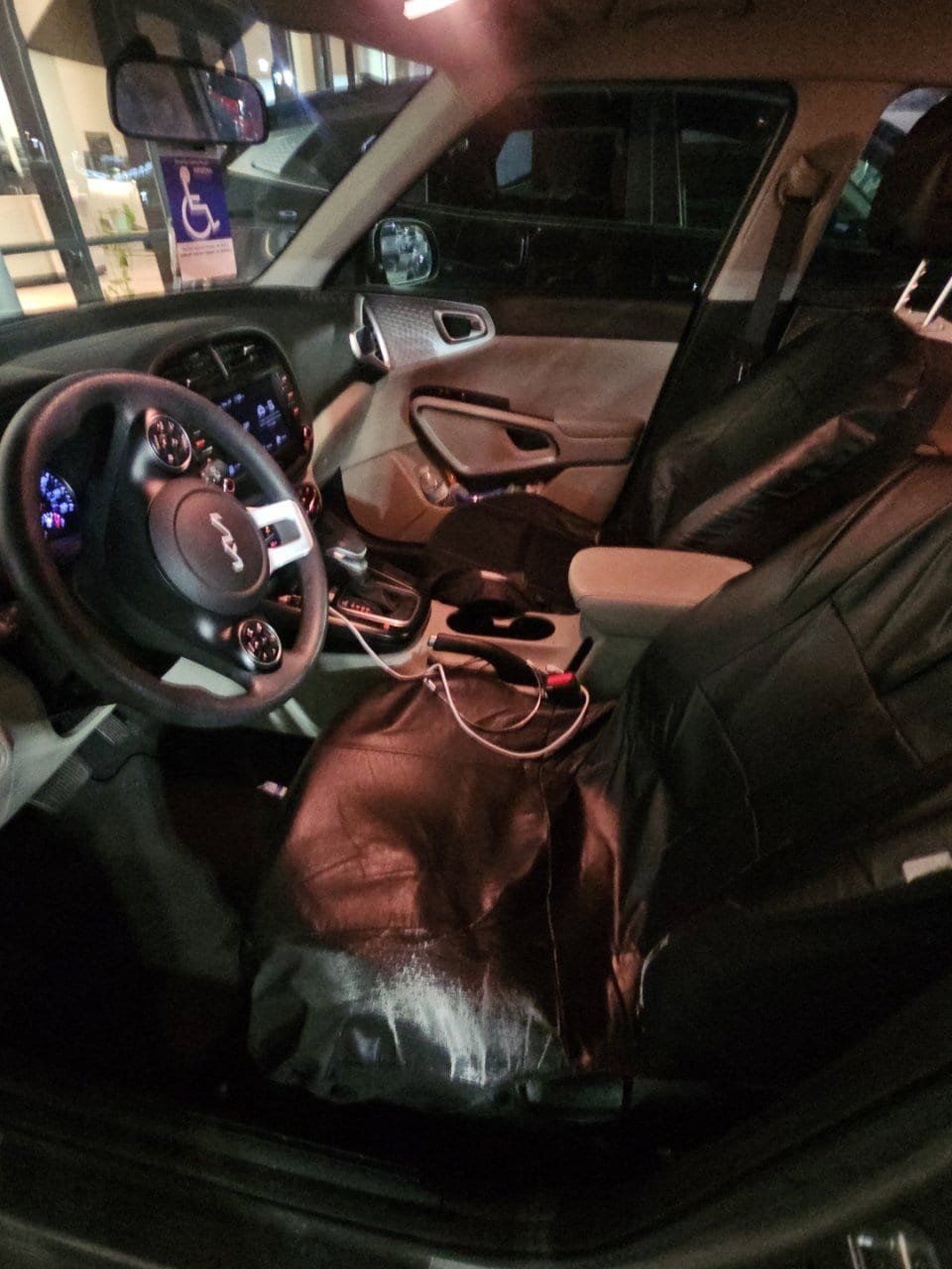 Certified 2022 Kia Soul LX FWD image 10
